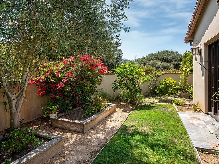 7767 Kestrel Ln — Photo 22