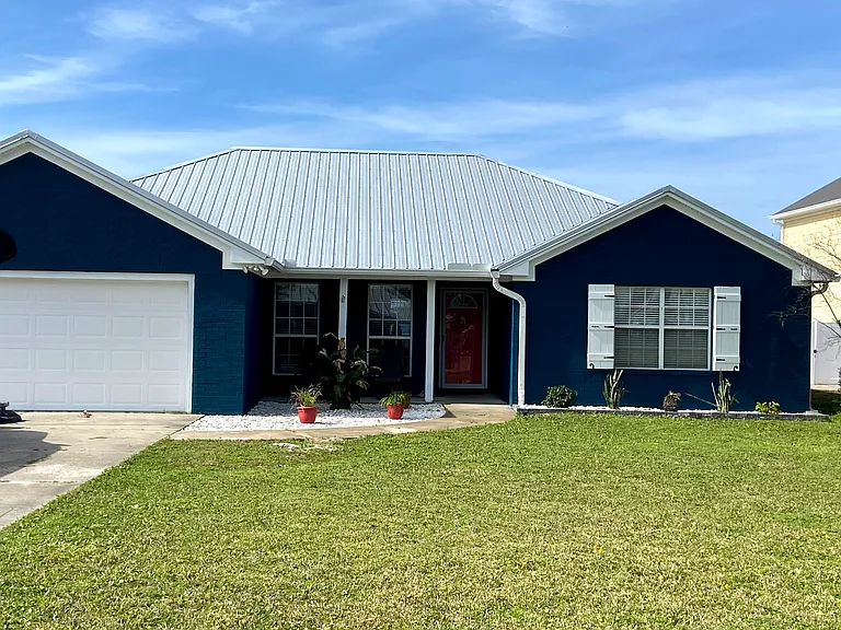 107 Ocean Ridge Ln — Photo 1