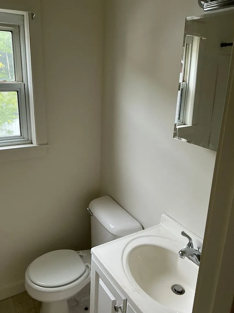 202 Mt Vernon Avenue — Photo 1
