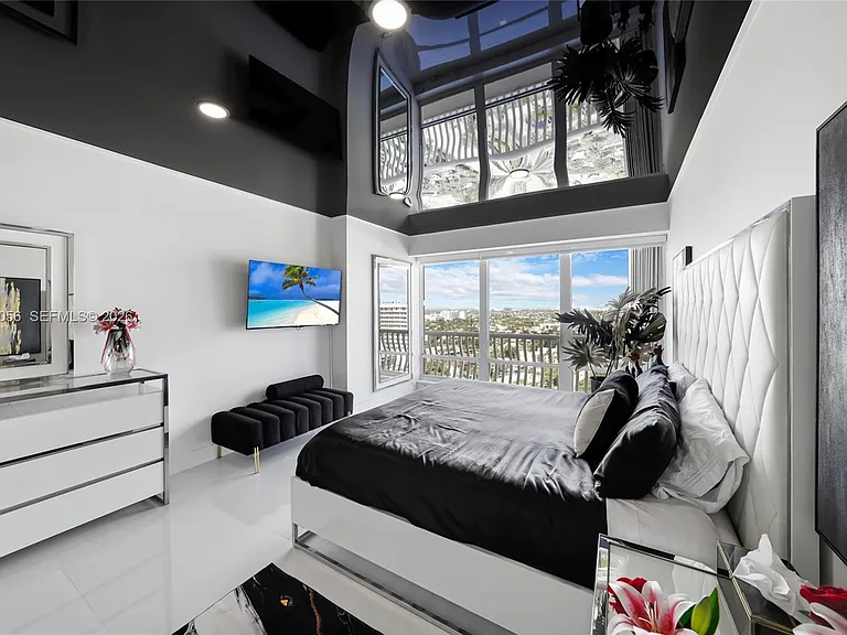 4020 Galt Ocean Dr #1801 — Photo 26