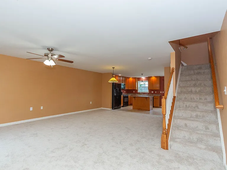 228 Morlatt Ln — Photo 16