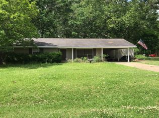 62 Beau Pre Rd, Natchez, MS 39120