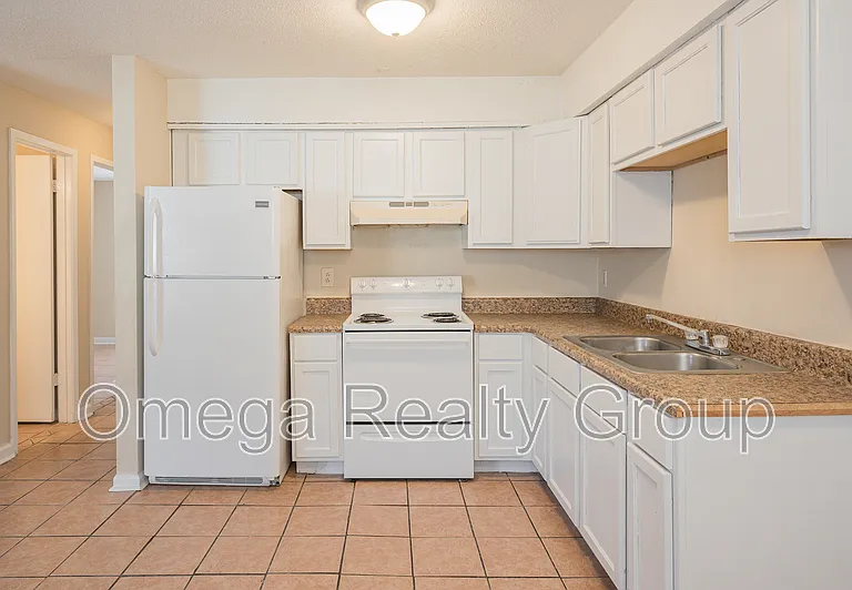 The Cove Apartments — Photo 23