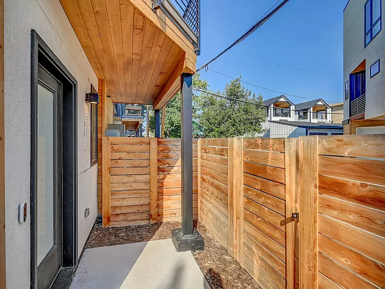 3530 W Conejos Pl — Photo 26