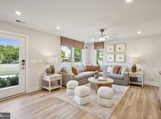 1161 Herndon Pkwy, Herndon, VA 20170