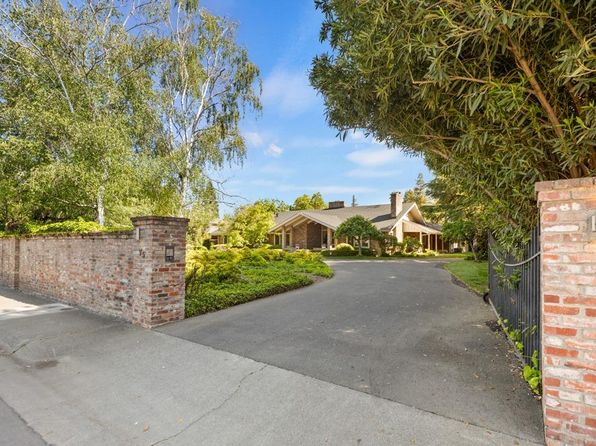 75 W Gibson Rd, Woodland, CA 95695