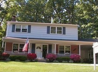 6629 Reynard Dr, Springfield, VA 22152