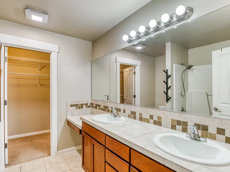 1727 98th Pl SW — Photo 9