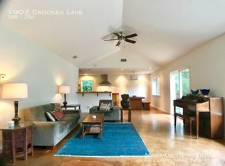 1902 Crooked Ln, Austin, TX 78741