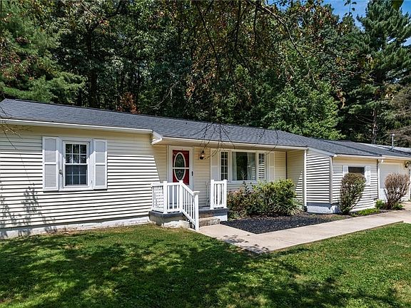 2nd image of 3025 Linden Ave