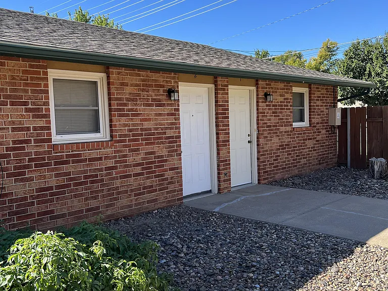 2204 N Campus Dr #3 — Photo 12