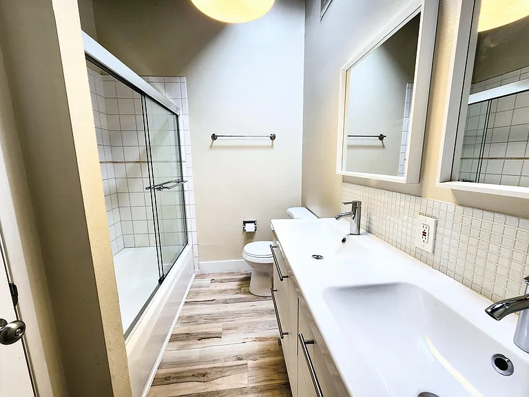 2933 Carmel St — Photo 6