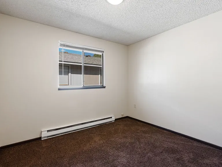 3102 E Jackson Ave — Photo 9