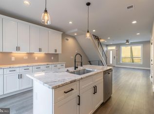 2406 N Howard St, Philadelphia, PA 19133