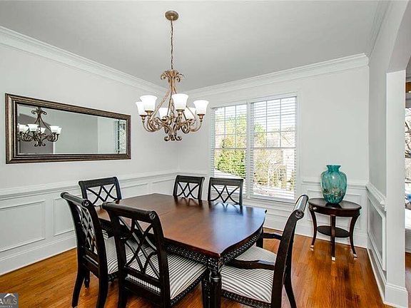 5th image of 778 Crescent Cir