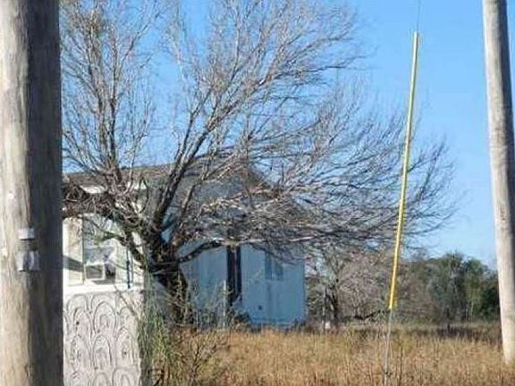 4th image of 807 Linder Ave