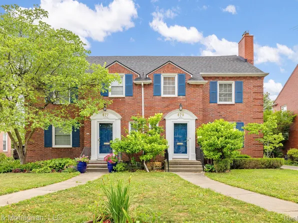 679 Neff Rd, Grosse Pointe, MI 48230