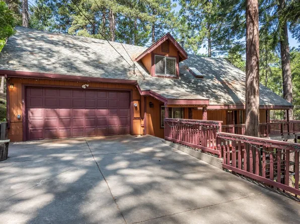 5461 Begonia Dr, Pollock Pines, CA 95726