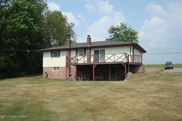 2nd image of 357 Old County Rd