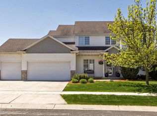 6153 Shetland Dr NW, Rochester, MN 55901