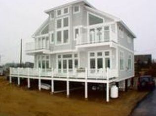 8 Julia St, Newburyport, MA 01950