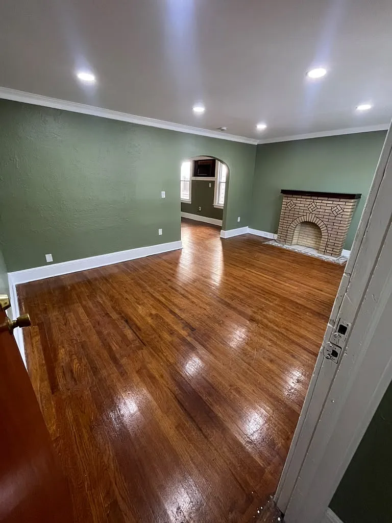 193 Hoffman Blvd — Photo 1
