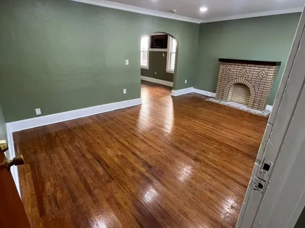 193 Hoffman Blvd Floor 1, East Orange, NJ 07017
