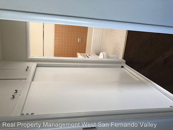 2nd image of 1201 N Kingsley Dr APT 11