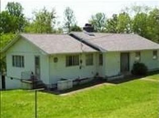 111 Cahill Ln, Oak Ridge, TN 37830