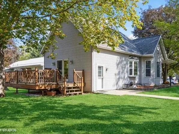 807 N 5th Ave, Washington, IA 52353