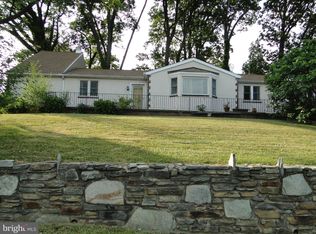 843 Welsh Rd, Philadelphia, PA 19115