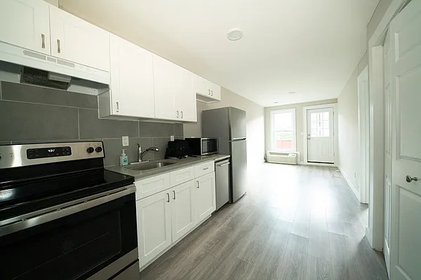 Rented by Sterling Realty Solution Inc | media 1