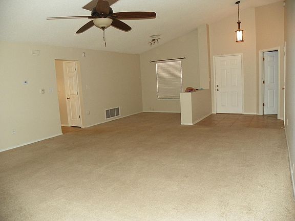 3rd image of 5301 Tamariz Dr NW