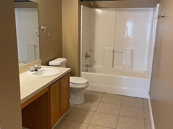 5th image of 10416 Boyette Creek Blvd