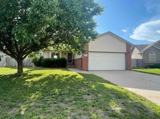 10322 W Haskell Ct, Wichita, KS 67209