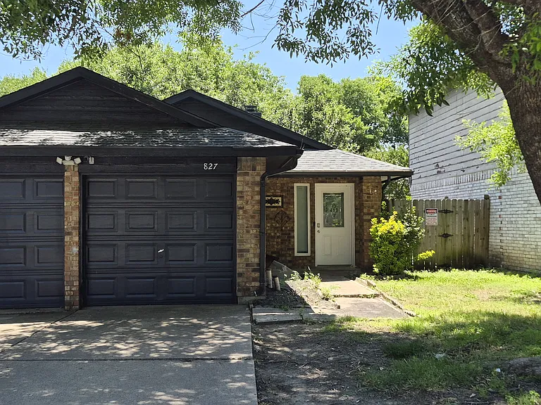 827 Prairie Creek Dr — Photo 1