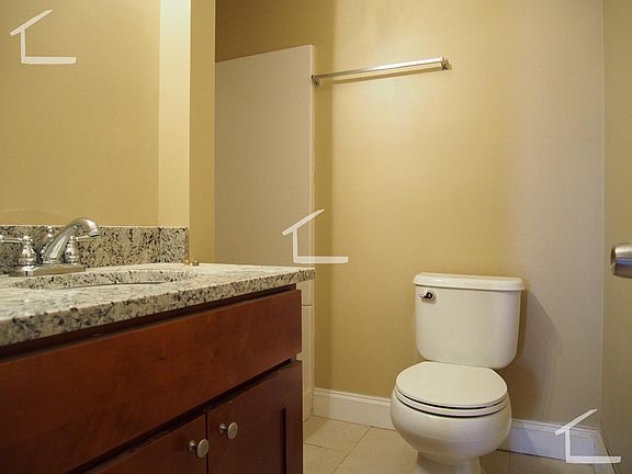 5th image of 22 Egmont St #3_DG