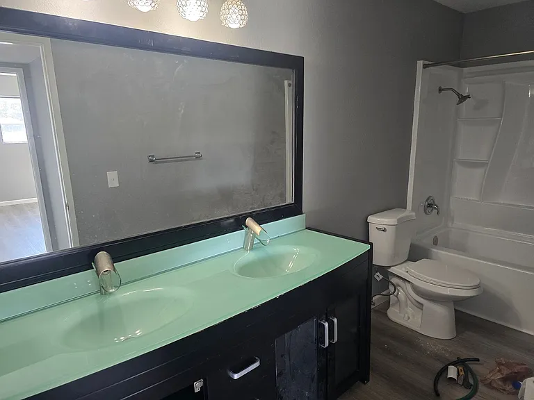 8000 University Ave #202 — Photo 6