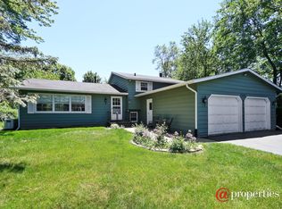 19575 W Martin Dr, Mundelein, IL