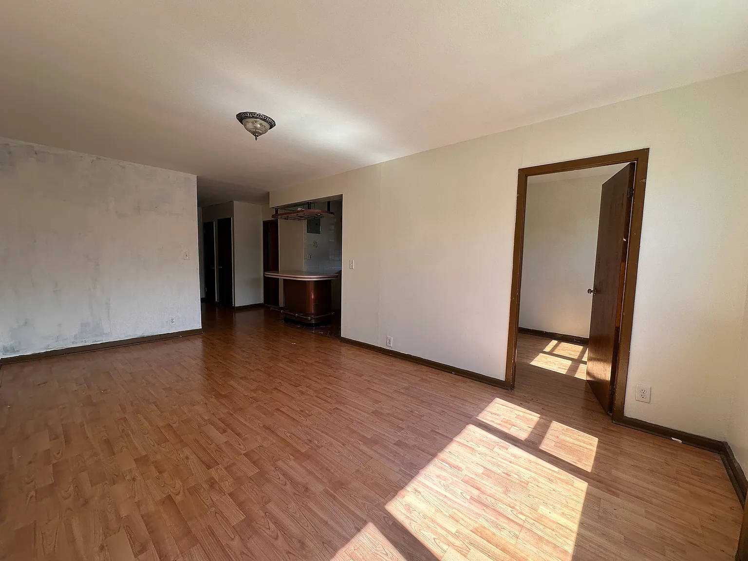 39-49 48th Avenue — Photo 3