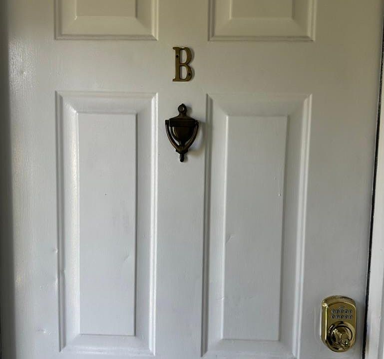 1st image of 524 Cherry Hill Dr APT B