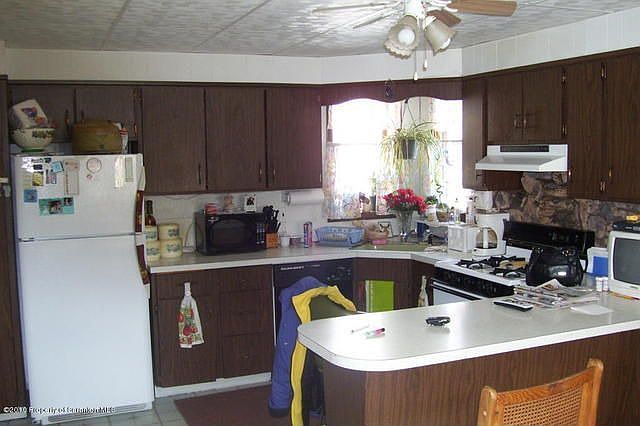 2nd image of 701 S Irving Ave