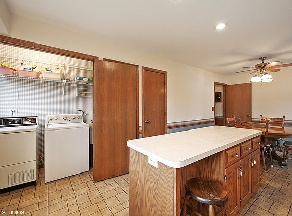5th image of 11557 S Vienna Ave