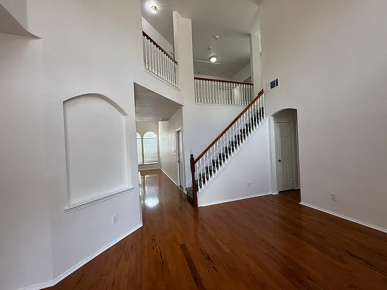 4316 Giovanni Dr — Photo 3