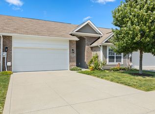 522 Greenwood Trace Dr, Whiteland, IN 46184