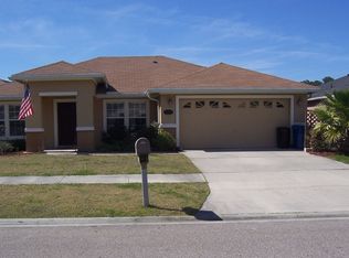 1557 Dunns Lake Dr E, Jacksonville, FL 32218