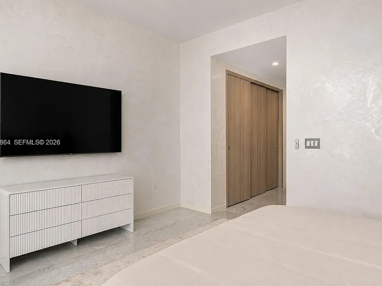 1000 Brickell Plz #Penthouse 5203 — Photo 12