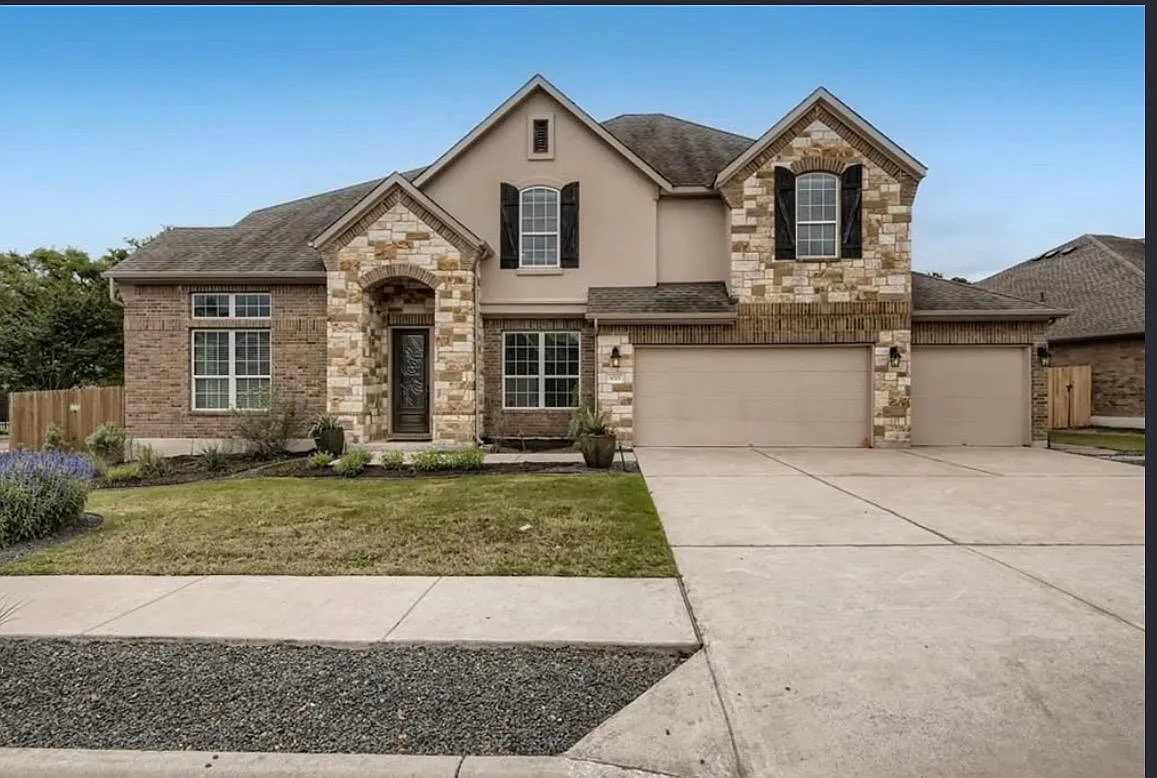 8715 Vantage Point Dr — Photo 1