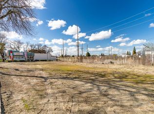 1533 Coffee Rd, Modesto, CA 95355