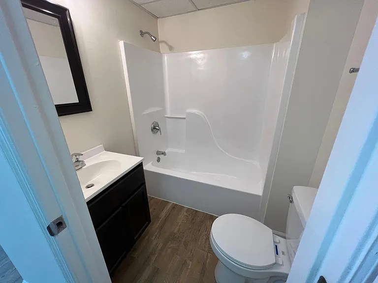 395 4th St #1BD — Photo 3